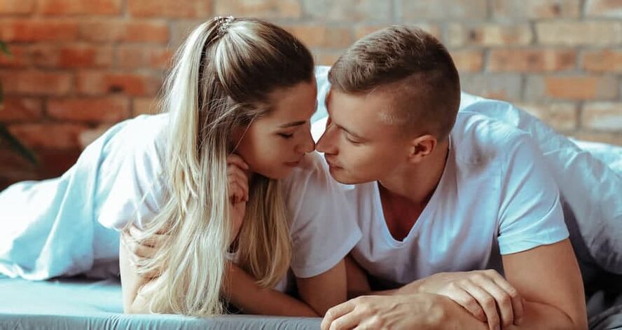 使用Rhino Gold凝胶后改善与伴侣的关系